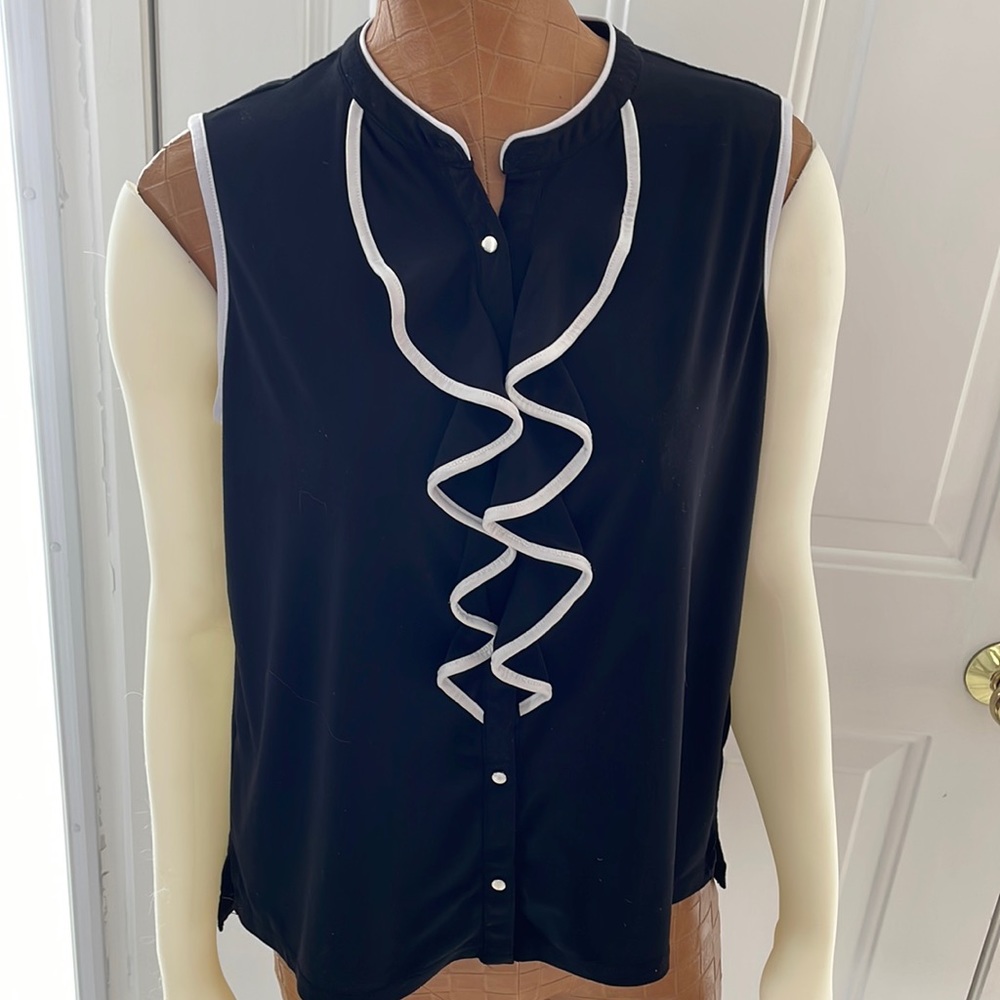 Carmen Marc Valvo size M top
